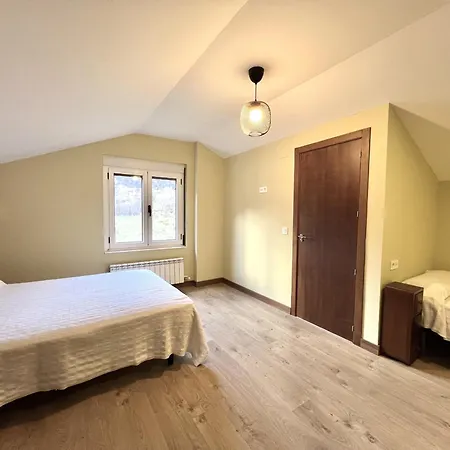 La Casona De Omana Feriehus *