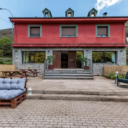 La Casona De Omana Feriehus *