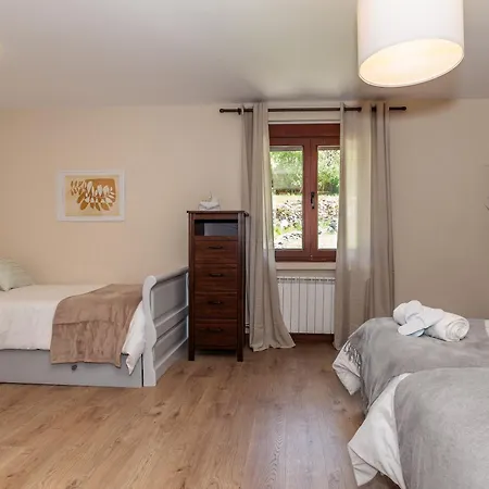La Casona De Omana Feriehus Fasgar